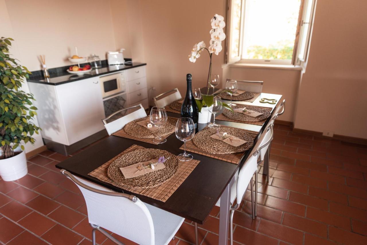 Ca' le cerque, villa surrounded by the Marche nature Fossombrone Extérieur photo
