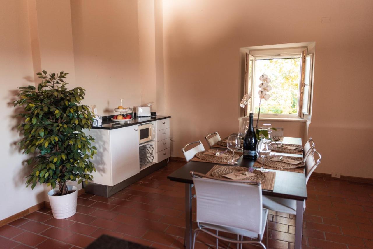 Ca' le cerque, villa surrounded by the Marche nature Fossombrone Extérieur photo